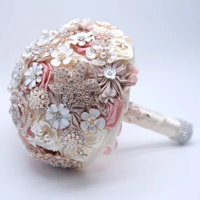 Imagen del producto de Ramo de novia con adornos para bodas y eventos especiales