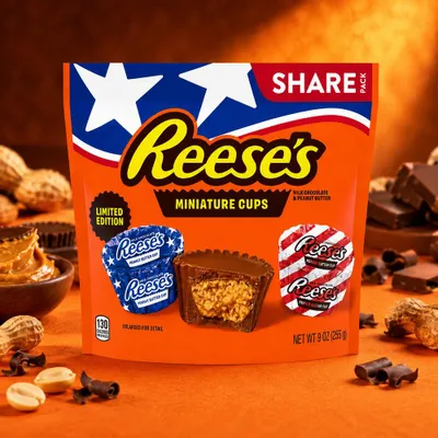Zdjęcie produktu dla Reese's Miniature Cups, limitowana edycja w kolorach czerwieni, bieli i błękitu, 255g
