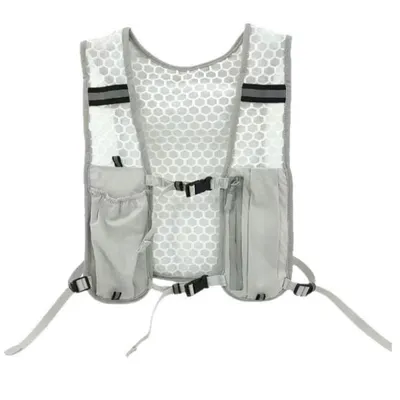 Produktbild von Trinkweste – Outdoor Laufweste für Damen und Herren – verstellbare leichte Running Hydration Weste – wasserdichtes Nylon & atmungsaktives Mesh