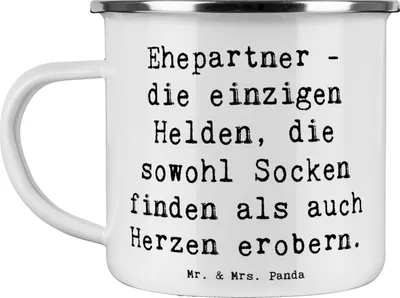 Produktbild von Mr. & Mrs. Panda Teetasse Spruch Ehepartner Helden - Weiß - Geschenk, reisetasse, Familienleben, Zusammenhalt, Alltagshelden, Geschenke, Teebecher, Emaille Tasse, Pott