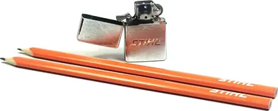 Produktbild von Stihl Sturmfeuerzeug und 2 Stück Zimmermannsbleistifte