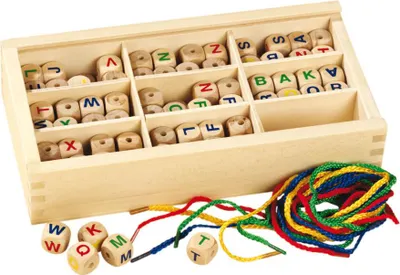 Produktbild von Betzold Fädelbuchstaben
