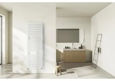 Produktbild von Rotheigner Badheizkörper Cuneo 1800 x 600 mm weiß Anschluss Mittig oder unten Beidseitig unten