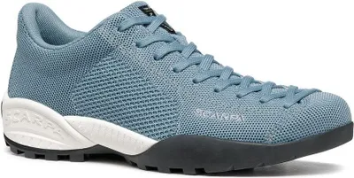 Mojito Bio Lifestyle Schuh von Scarpa in hellblau mit atmungsaktivem Obermaterial und rutschfester Sohle.