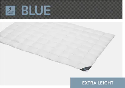 Produktbild von Spessarttraum Daunendecke Blue Füllung: 60%  Daunen/ 40% Federn Bezug: 100% Baumwolle  Größe 155x 220  cm Wärmeklasse extraleicht