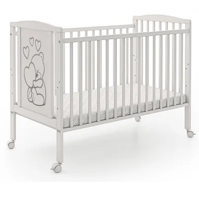 Produktbild von Babybett mit Matratze Luca-Mia 60x120 cm aus Holz – Bär mit Herzen + praktische Rollen im Set
