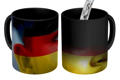 Obrázok produktu pre KitchenYeah® Magický hrnček Magický hrnček Magická vlajka Nemecka 350 ml hrnček na zmenu farby nápad na darček - magický hrnček - fotohrnček - keramické hrnčeky - obrázky - hrnček na kávu - hrnček na nápoje - K