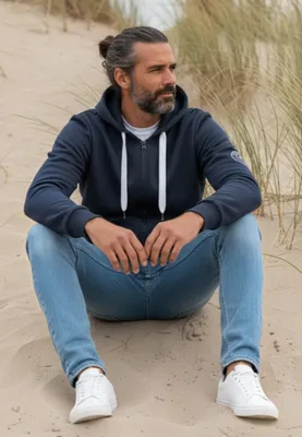 Produktbild von Salzhaut Herren Sweatjacke Breker mit Kapuze - Hoodie-Jacke mit bequemen Schnitt in Navy Größe M
