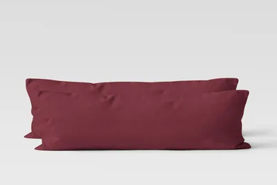 Produktbild von 2er Set Renforcé UNI Kissenhüllen 40x145 cm Seitenschläferkissen Garnitur 100% Baumwolle Mit Reißverschluss bordeaux