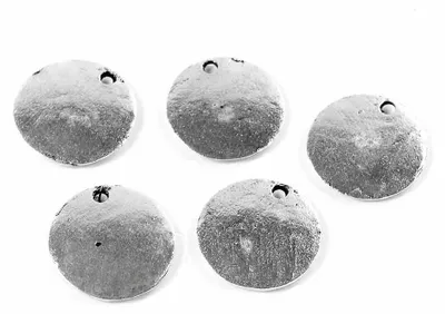 Produktbild von Vintageparts Anhänger als Plättchen Metall antik silberfarben rund 13,5 mm für Ketten und Armbänder, 8 Stück