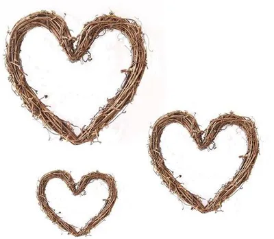 Productafbeelding van Hartvormige rotanringen - Handgemaakte decoratieve objecten van duurzame materialen - Ideaal voor decoratie en knutselprojecten