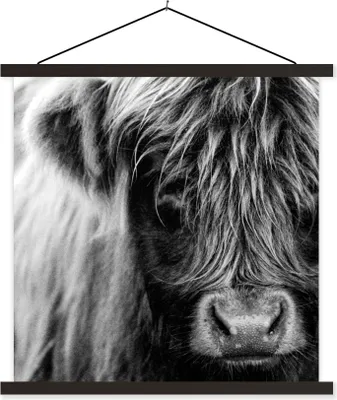 Produktbild von MuchoWow® Textilposter Schottisches Hochlandrind - Porträt - Schwarz - Weiß 40x40 cm mit schwarzem Rahmen - Fotos