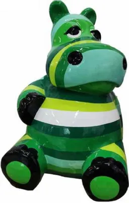 Produktbild von Casa Padrino Designer Deko Skulptur Sitzendes Nilpferd Grün / Mehrfarbig H. 48 cm - Wetterbeständige Dekofigur - Wohnzimmer Deko - Garten Deko - Terrassen Deko