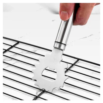 Produktbild von 3 Stück Edelstahl Grillreiniger mit Mehrzweckschaber und Flaschenöffner für verschiedene Grilltypen, langlebig und effizient zur Grillreinigung