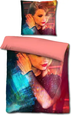 Produktbild von Castell Mikrofaser Wendebettwäsche Taylor Swift von Sid Maurer 135 x 200 + 80 x 80 cm