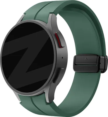 Produktbild von Bandz Silikonarmband mit D-Schnalle Galaxy Watch 7 (40 & 44 mm) / Watch 6 (Classic) / Watch 5 (Pro) / Watch 4 (Classic) / Watch FE – Armband mit Magnetverschluss – Dunkelgrünes Silikonarmband