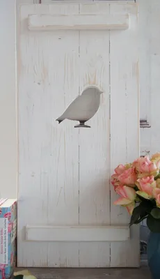 Produktbild von Landhaus Fensterladen Vogel in weiß,Shabby antique chic Handgefertigt