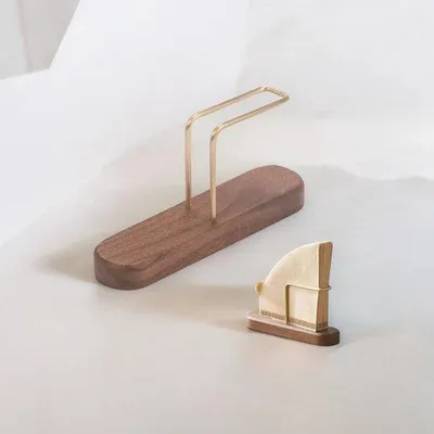 Produktbild von Famanu Kaffeefilterhalter - Walnuss Holz - Platz für 40 Filter