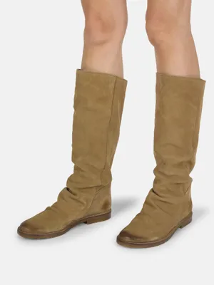 Produktbild von Halbhohe Lederstiefel, Modell Renoir 7584, mit niedrigem Absatz und Falten-Details