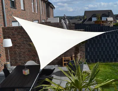 Produktbild von Dreiecksonnensegel 360 cm - Polyester - Farbe hell elfenbein