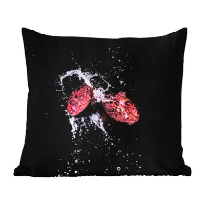 Produktbild von MuchoWow® Outdoor Kissen - Granatapfel - Frucht - Wasser - Schwarz - Violett - 45x45 cm - Wetterfest - Lounge Kissen - Fotokissen - Dekoratives Kissen