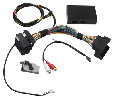 Zdjęcie produktu dla Radio samochodowe Navi RNS-E, oryginalne, z funkcją Bluetooth i interfejsem multimedialnym do przesyłania strumieni audio, przeznaczone do samochodów Audi