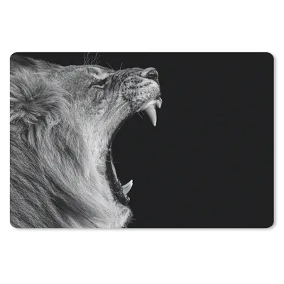 Produktbild von MuchoWow® Schreibtischunterlage Tiere - Löwe - Schwarz - Weiß - Porträt 60x40 cm - XXL Mauspad - Großes Mauspad