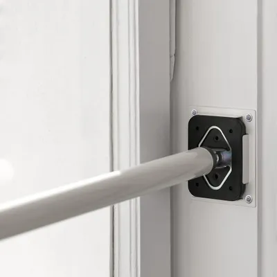 Produktbild von Ankerplatte für Fenstersicherung - weiß, pulverbeschichtet