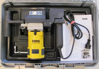Produktbild von Rems Schlitzsäge Rems Krokodil 125 Basic-Pack  + 2x Trennscheiben UDT LS Turbo 125 mm (185010 R220)