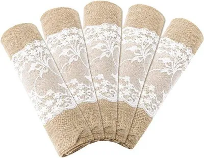 Imagen del producto de Manteles individuales Ibzoa® de yute 100% natural con borde de encaje, juego de 10 unidades, diseño rústico vintage, 30 cm x 275 cm
