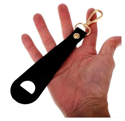 Produktbild von Multifunktionaler Hutclip aus PolyurethanMaterial für Taschen und Rucksäcke