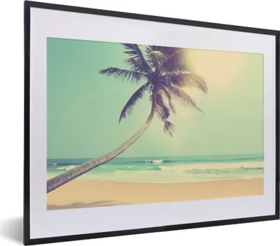 Produktbild von MuchoWow® Gerahmtes Poster Retro - Palme - Sonne - Sommer 40x30 cm - Poster mit Schwarzem Bilderrahmen Wandposter Rahmen Foto Bilder - Bilderrahmen - Poster im Rahmen