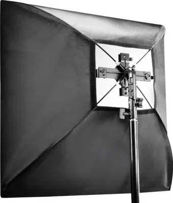 Produktbild von Walimex Set für Blitzhalter - 230 x 220 x 80 mm - 4-fach Halter für Systemblitze - mit Softbox 60 x 60 cm, Diffusoren, Grid & Transporttasche - Kamera Foto Studio
