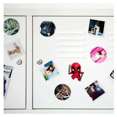 Produktbild von 3D-Magnet von Deadpool mit Katanas, 4 cm