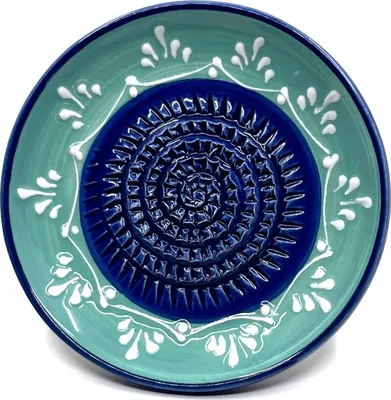 Produktbild von Kaladia Keramik Reibeteller handbemalt in Türkis/Blau - Durchmesser ca. 12cm - spülmaschinengeeignet