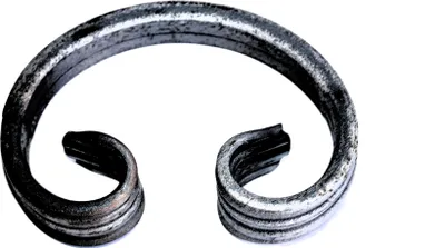 Produktbild von C Bogen geschmiedet aus 12x6mm Eisen, Zaun Schnörkel Schmiedeeisen 80x50mm