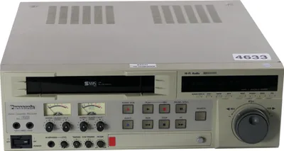 Image de Panasonic AG-7350 - Magnétoscope SVHS professionnel pour la diffusion
