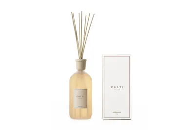 A CULTI Milano diffuser and its packaging are displayed on a white background.