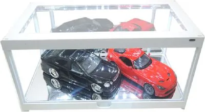 Produktbild von Modellauto Vitrine weiss mit Spiegel 1:18 LED Beleuchtet