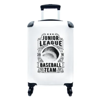 Produktbild von MuchoWow® Koffer Handgepäck Trolley Rollkoffer Kleine Reisekoffer mit 4 Rollen - "Jugendliga, Baseballmannschaft" auf weißem Hintergrund - Cabin Size < 55x40x23 cm & 55x40x20 cm - Fotokoffer - Kabinenkoffer - Boardgepäck - Reise-Box - Reisekoffer - Reisegepäck - Koffer mit Bild - Trolley für Kinder