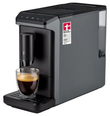 Produktbild von Tchibo Kaffeevollautomat Esperto mini, Grau, nur 16 cm breit Zubereitung von Espresso, Caffè Crema und Caffè XL, 1,1 l Wassertank, einfache Reinigung