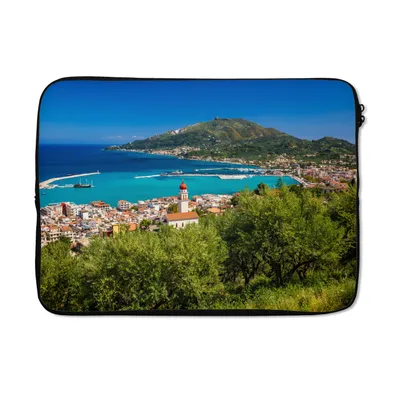 Produktbild von MuchoWow® Laptop Hülle 13 Zoll Küstenlinie auf Zakynthos Laptoptasche - Laptophülle - Sleeve - Rundumschutz
