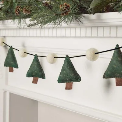 Productafbeelding van Felt Kerstguirlande met Dennenbomen 1.3 m