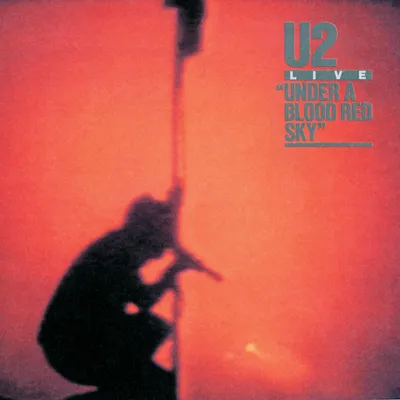 Immagine prodotto di Under A Blood Red Sky (Edizione speciale per il 25° anniversario)