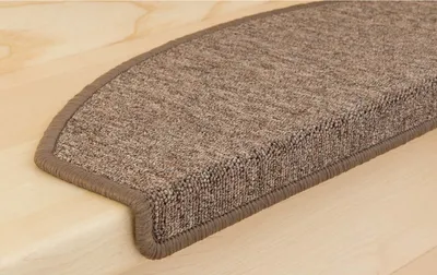 Produktbild von Stufenmatten Ariston Halbrund 65x24cm Trittfläche Braun 15 Stück
