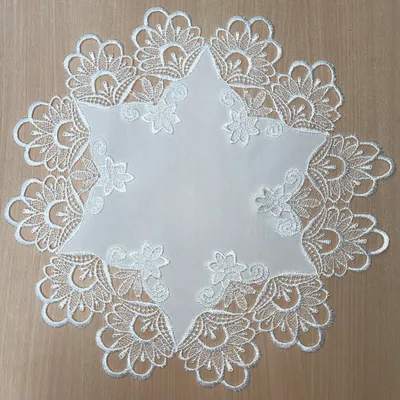 Produktbild von Tischdeckchen INES Spitzenbordüre Vintage weiß Polyester Ø 40 cm
