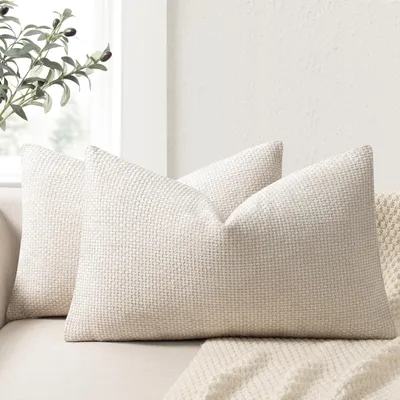 Produktbild von Set mit 2 Kissenbezügen 30x50 cm, beige Chenille, Dekokissen, Sofakissenbezüge, weich für Sofa, Bett und Wohnzimmer.