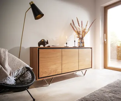 Produktbild von DELIFE Sideboard Stonegrace 145 cm Akazie Natur 3 Türen Steinfurnier V-Fuß