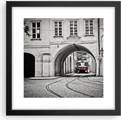 Produktbild von Gerahmtes Poster - Schwarzer Rahmen - Tschechisch Straßenbahn Prag - 30x30 cm - Wand Bild - Wanddeko - Wandbilder - Wandposter - Bilderrahmen - Bilder - Kunstdruck - Wandbild - P2BAC30x30-4193