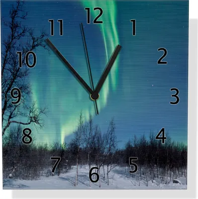 Produktbild von Wallario Design Wanduhr Polarlicht in Schweden aus Aluverbund, Größe 30 x 30 cm